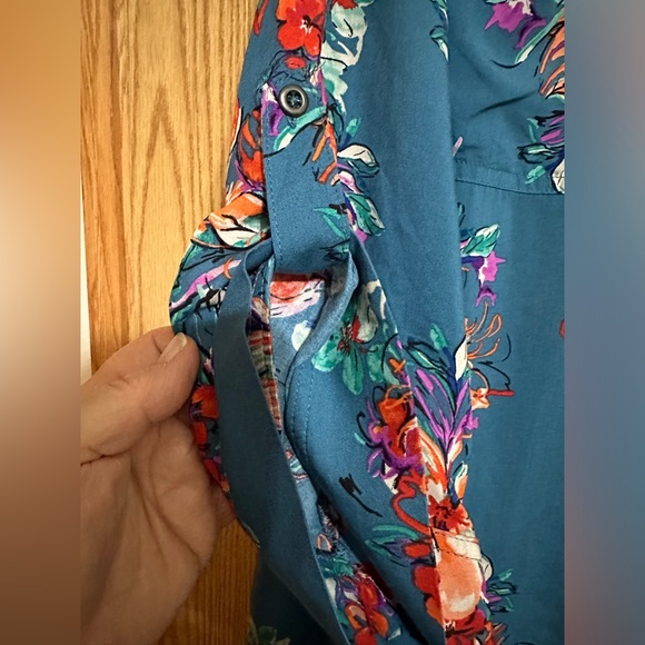 Torrid floral Harper blouse - Picture 7 of 8